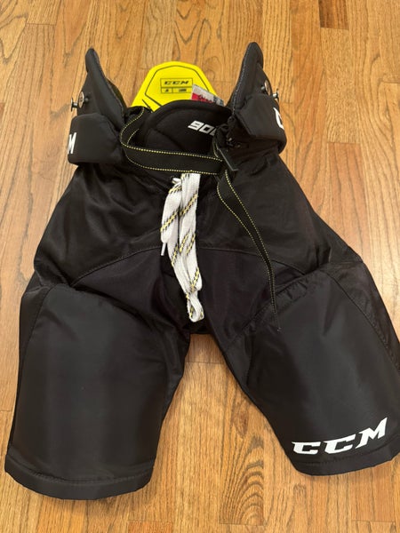 Junior Large CCM Tacks 9060 Hockey Pants (Used)