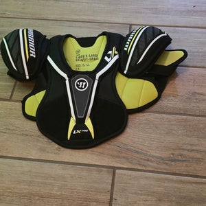 Large/Extra Large Youth Warrior ALPHA LX PRO Shoulder Pads (New)