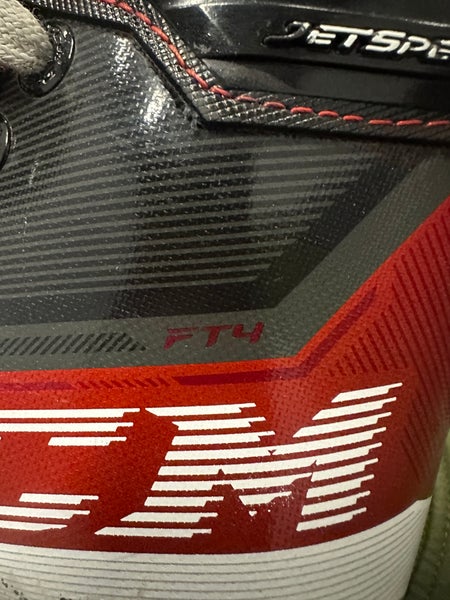 CCM JetSpeed FT4 Hockey Skates Size 1 (Used)