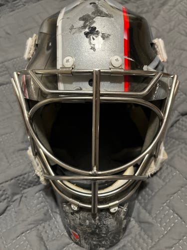 Defender custom Chicago Steel goalie mask
