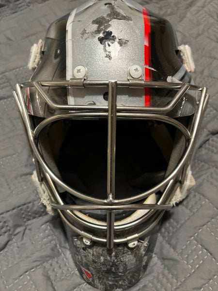 Defender custom Chicago Steel goalie mask