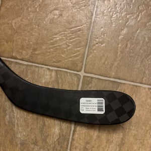 Senior Bauer Vapor FlyLite Left Hand Hockey Stick P28 77 Flex (New)
