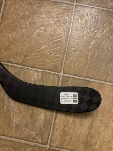 Senior Bauer Vapor FlyLite Left Hand Hockey Stick P28 77 Flex (New)