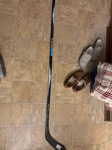 Senior Bauer Vapor FlyLite Left Hand Hockey Stick P28 77 Flex (New)