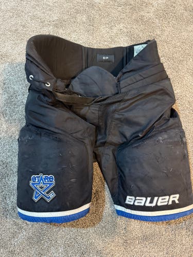 Men's Senior Small Bauer Hockey Pants (Used)