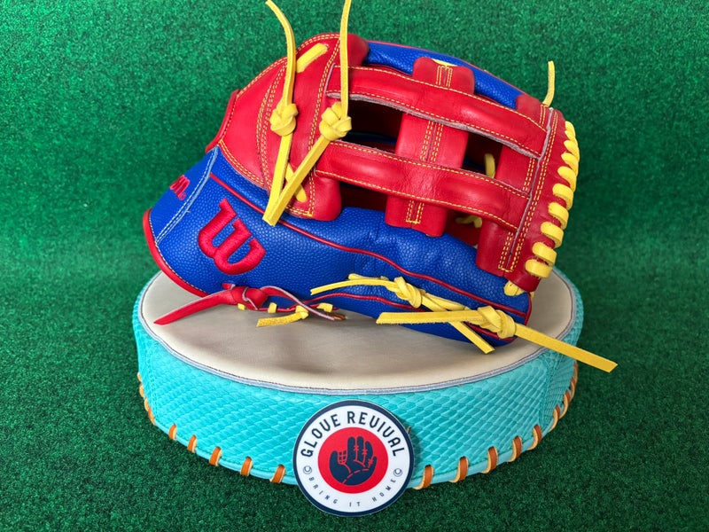 2025 Wilson A2000 1799 RH Outfield Baseball Glove 12.75" (Used)