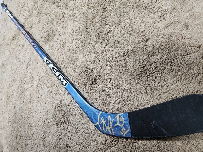 TONY AMONTE Mid 2000's Signed Calgary Flames NHL Game Used Hockey Stick