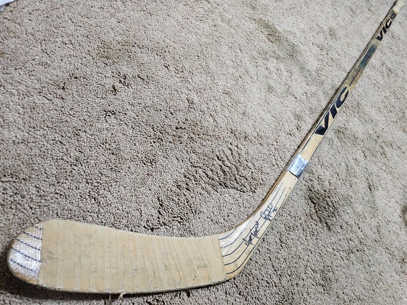 RICK TOCCHET Late 90's Signed Phoenix Coyotes NHL Game Used Hockey Stick