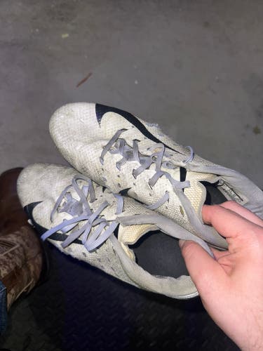 Men's Size M 9.5 (W 10.5) Nike Vapor edge pro 360 Mid Top Molded Cleats (Used)