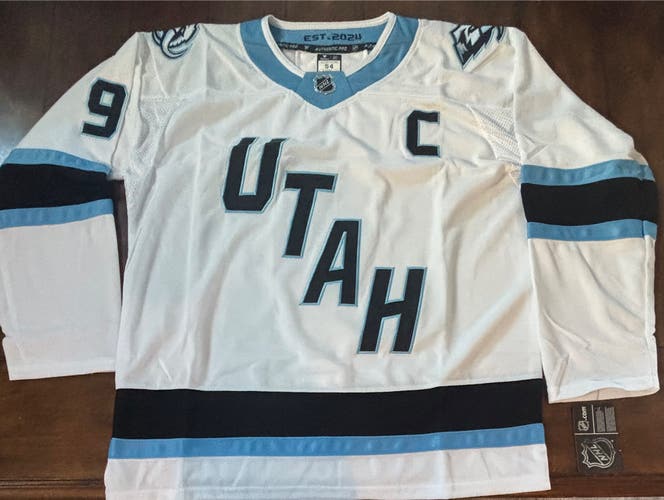 Utah Mammoth Clayton Keller #9 White Away Jersey Adult XL (54) NWT