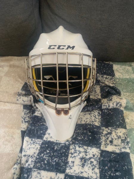 Senior Large CCM Axis 1.5 Goalie Mask (Used)
