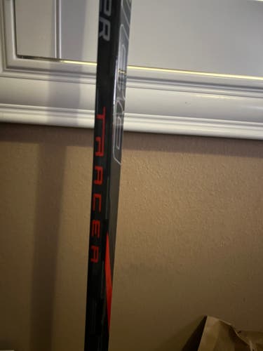 Senior Bauer Nexus Tracer Right Handed Hockey Stick P28 70 Flex (New)