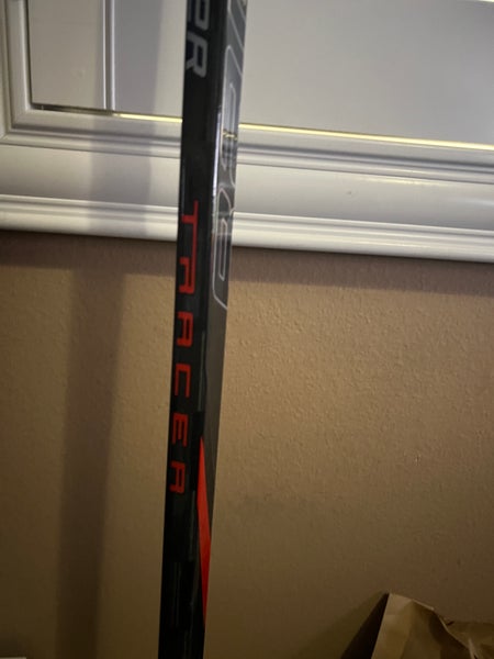 Senior Bauer Nexus Tracer Right Handed Hockey Stick P28 70 Flex (New)