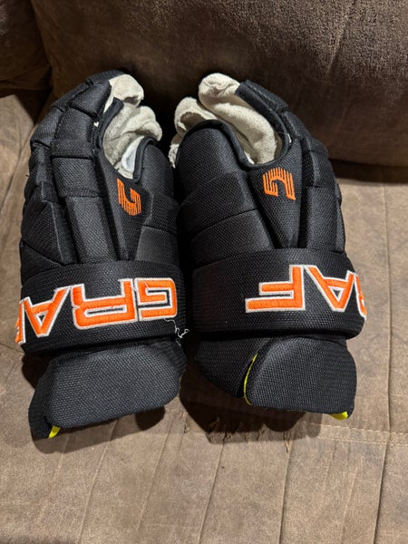 Graf Gloves 15" (Used)