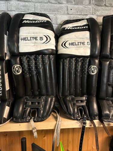 33" 2003 Heaton Helite-Z Goalie Leg Pads (Used)
