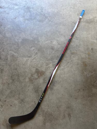 Senior Bauer Vapor Fly 40 Right Handed Hockey Stick P92 87 Flex (Used)