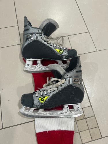 Used Senior Graf Supra 735 Hockey Skates Wide Width 10