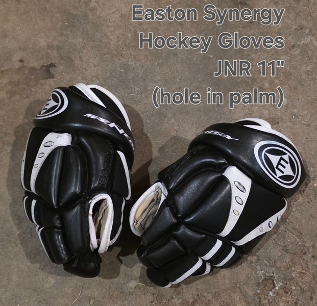 Easton Synergy Gloves 11" (Used)