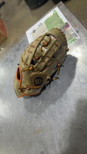 Used Wilson A2965 BB/SB Glove RH Throw Brown 12" 11605-S000208369