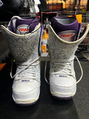 Thirty Two (Used) Size M 8.5 (W 9.5) Women's Snowboard Boots
