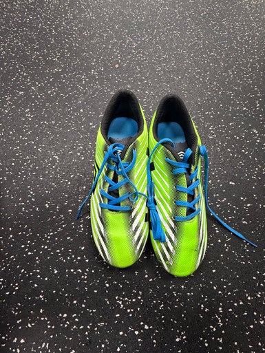 Used Umbro Soccer Cleats Green Junior 03 11849-S000033584