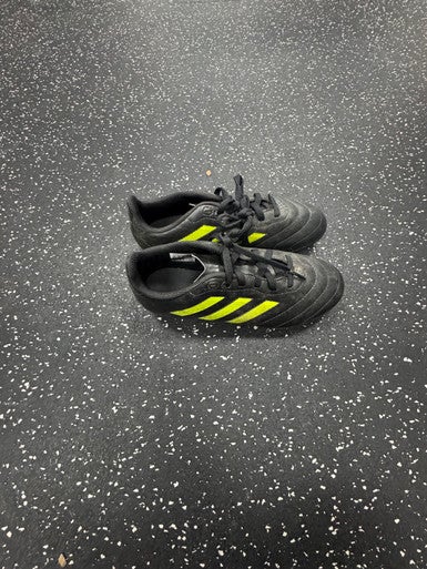 Used Adidas GOLETTO Soccer Cleats Black Junior 02.5 11849-S000033578