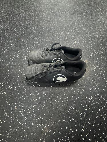 Used Puma PROCAT Soccer Cleats Black Junior 04 11849-S000033576