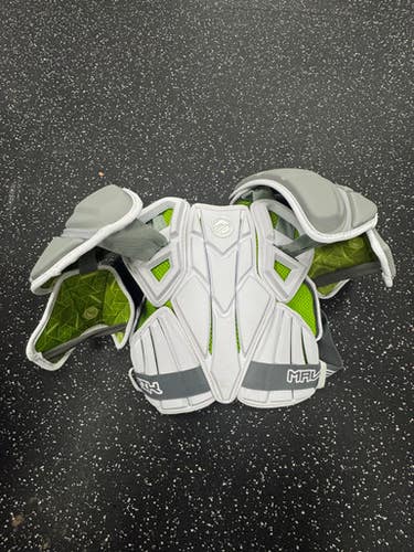 Used Maverik CHARGER EKG Lacrosse Shoulder Pads Black XS 11849-S000033560
