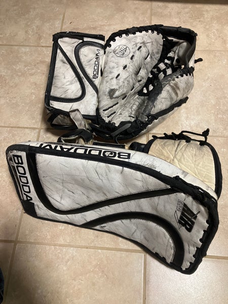 Simmons Boddam Glove and Blocker Sr