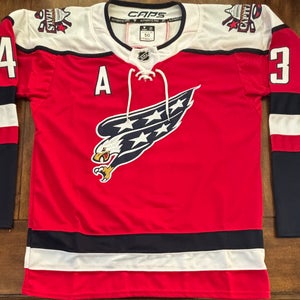 Washington Capitals Tom Wilson Eagle  Alternate Jersey Size AdultMedium (50) NWT