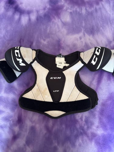 Medium Youth CCM LTP Shoulder Pads (Used)