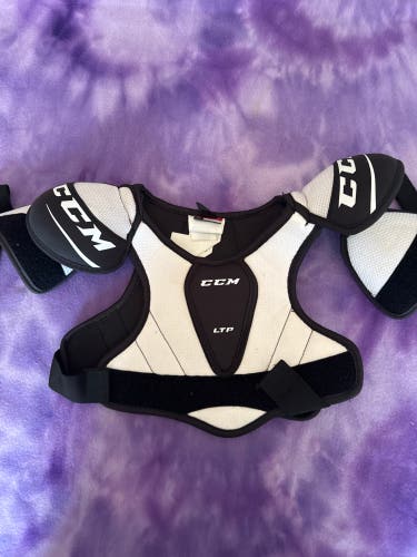 Medium Youth CCM LTP Shoulder Pads (Used)
