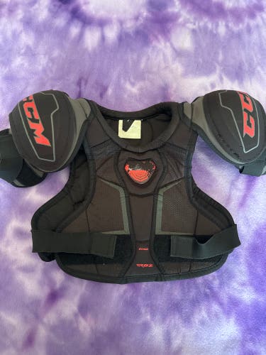 Large Youth CCM Jetspeed Edge Shoulder Pads (Used)