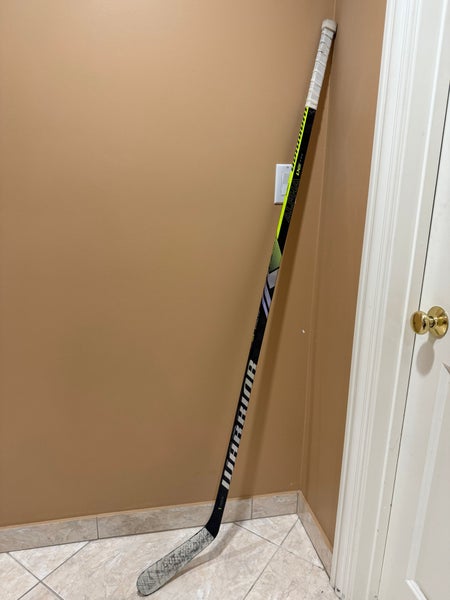 Senior Warrior Alpha LX2 PRO Right Handed Hockey Stick P92 85 Flex Pro Stock (Used)