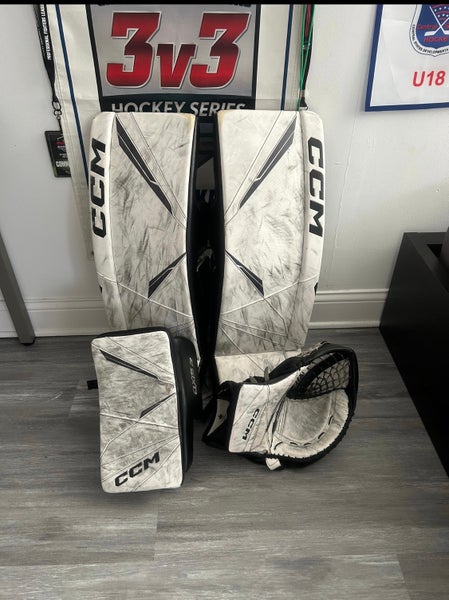Used  CCM Regular Pro Stock Axis 2 Pro Goalie Full Set