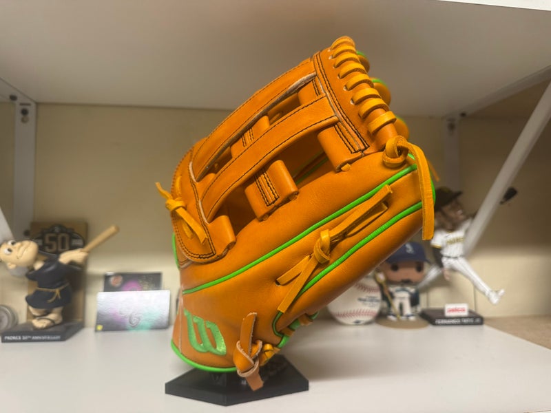 Wilson A2000 Custom Texas Palm Stamp Glove 12.25" (New)