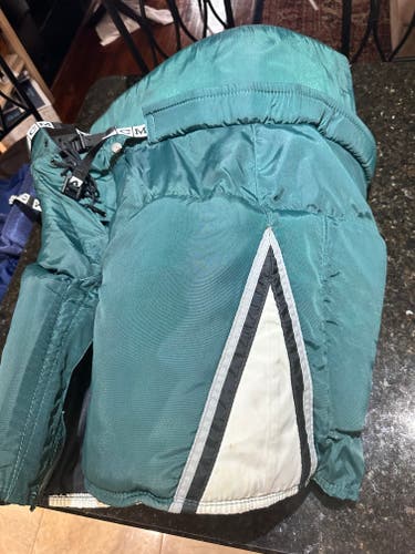 Custom Men's Senior XL CCM HP610 Green w/white & black stripe Hockey Pants Pro Stock (Used)