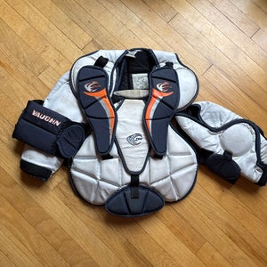 Junior Small / Medium Vaughn Velocity 7100 Goalie Chest Protector (Used)