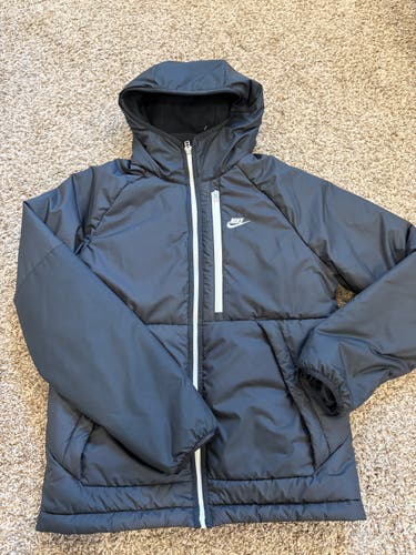 Black Men's Adult Small Nike Jacket (Used)