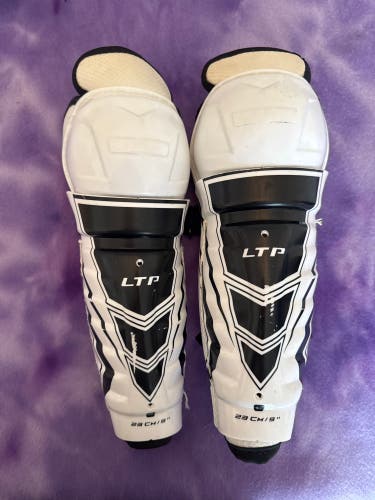 Youth CCM LTP Shin Pads 9" (Used)