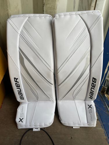 XS Bauer Vapor X5 Pro Goalie Leg Pads (New)