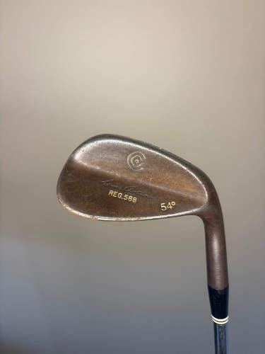 Cleveland Tour Action Reg 588 RTG Sand Wedge 54° Dynamic Gold Wedge Flex 35.25″