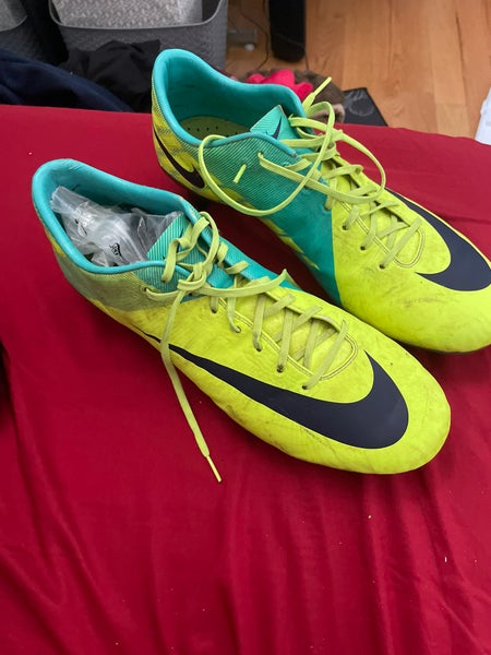 Green Men's Size M 12.0 (W 13.0) Nike Detachable Cleats Cleats (Used)