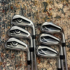 Titleist 2021 T300 Iron Set 5-PW AMT Red R300 Regular Flex STD NICE