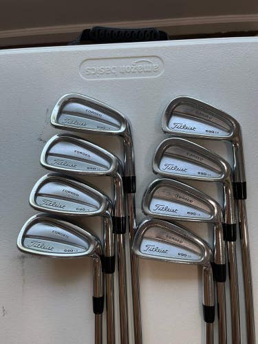 Titleist 690 CB Forged Iron Set 3-PW DG S300 Stiff Flex Standard