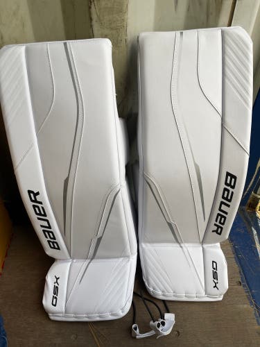 Medium Bauer GSX Goalie Leg Pads (New)