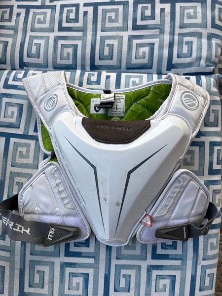 Medium/Large Adult Maverik M5 Speed Pad Shoulder Pads (Used)