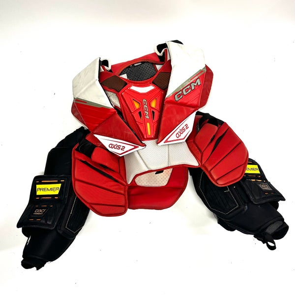 CCM Axis 2 Chest Protector XL - RH1488