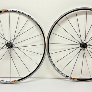 Mavic Aksium 20-Bladed Spoke Lightweight Black Aluminum 622x15/700C Wheelset