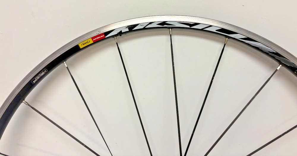 Mavic Aksium 20-Bladed Spoke Lightweight Black Aluminum 622x15